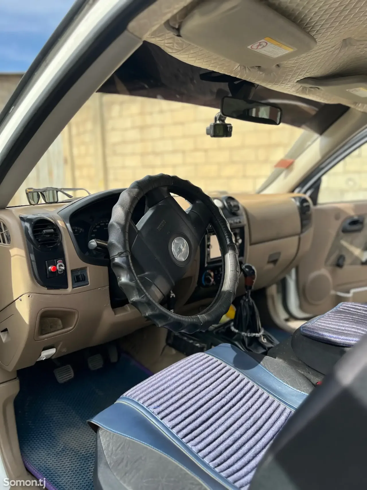 Chevrolet Colorado 2009 · 2.4 MT