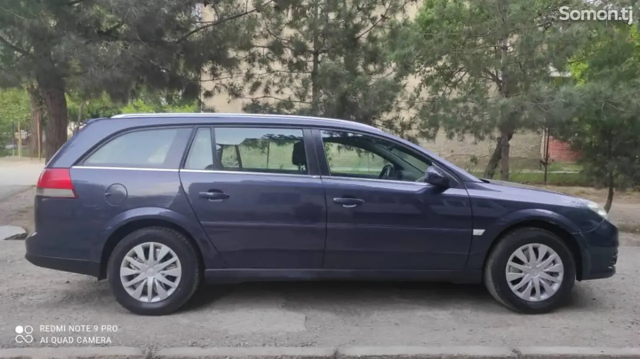 Opel Vectra C 2006 · 1.9 MT