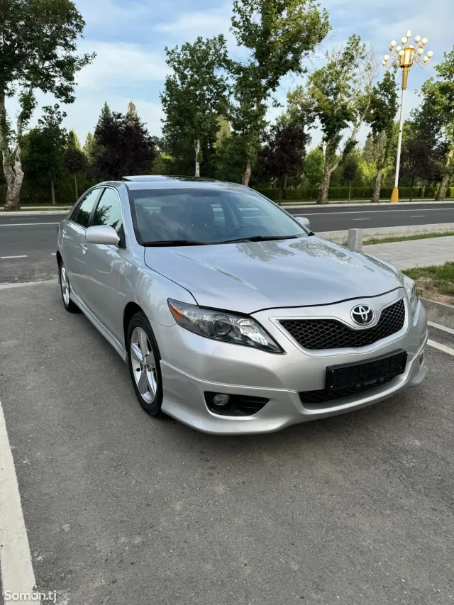 Toyota Camry 2010 · 3.5 AT