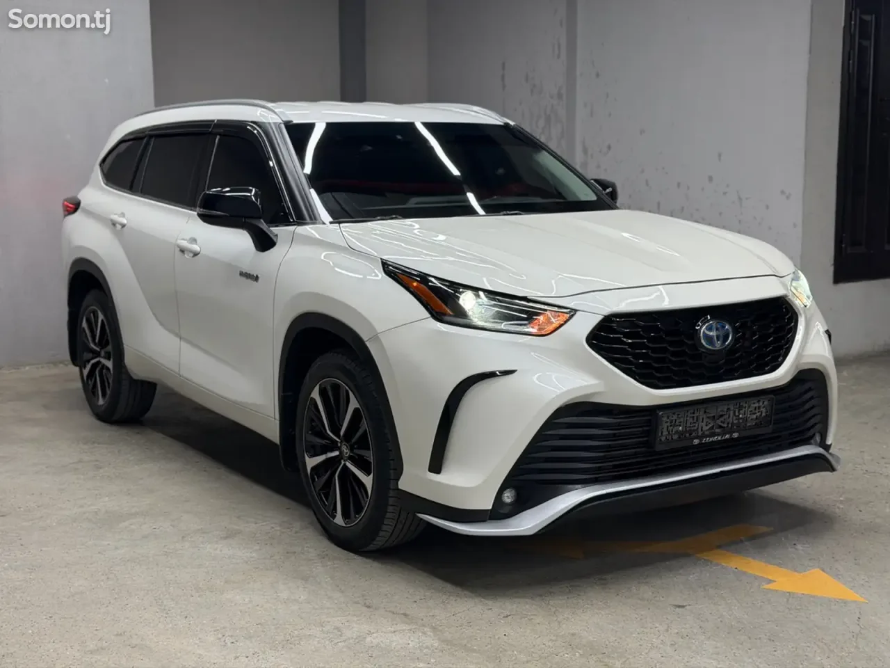 Toyota Highlander 2020 · 2.5 AT