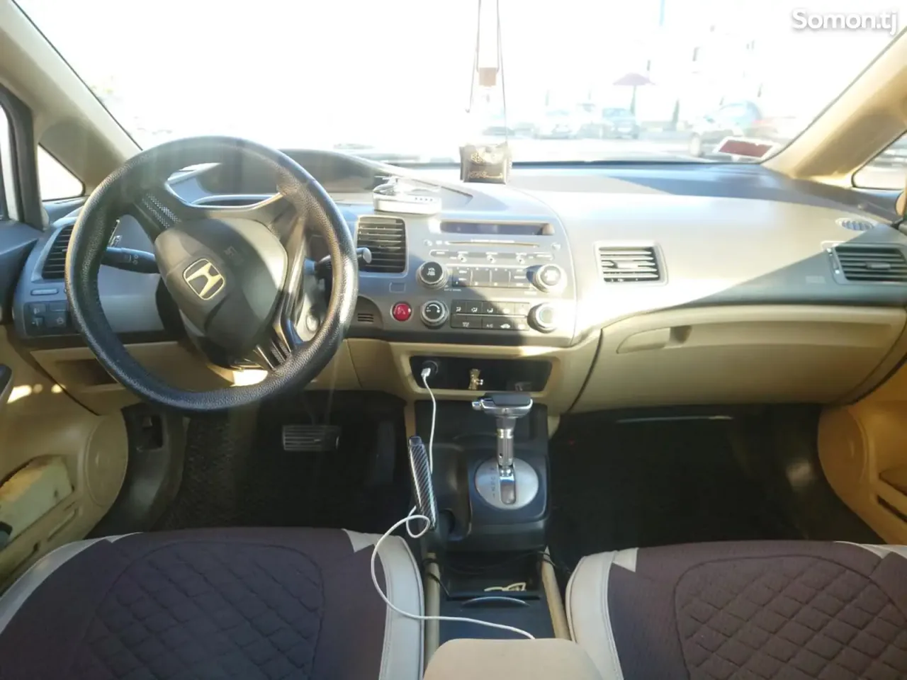 Honda Civic 2006 · 1.8 AT