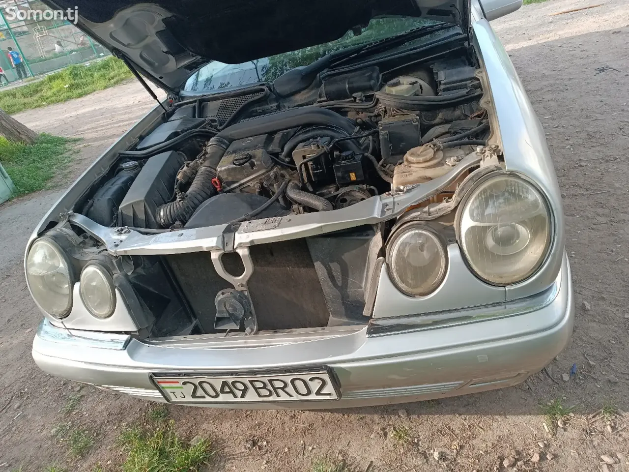Mercedes-Benz E class 1997 · 2.2 MT