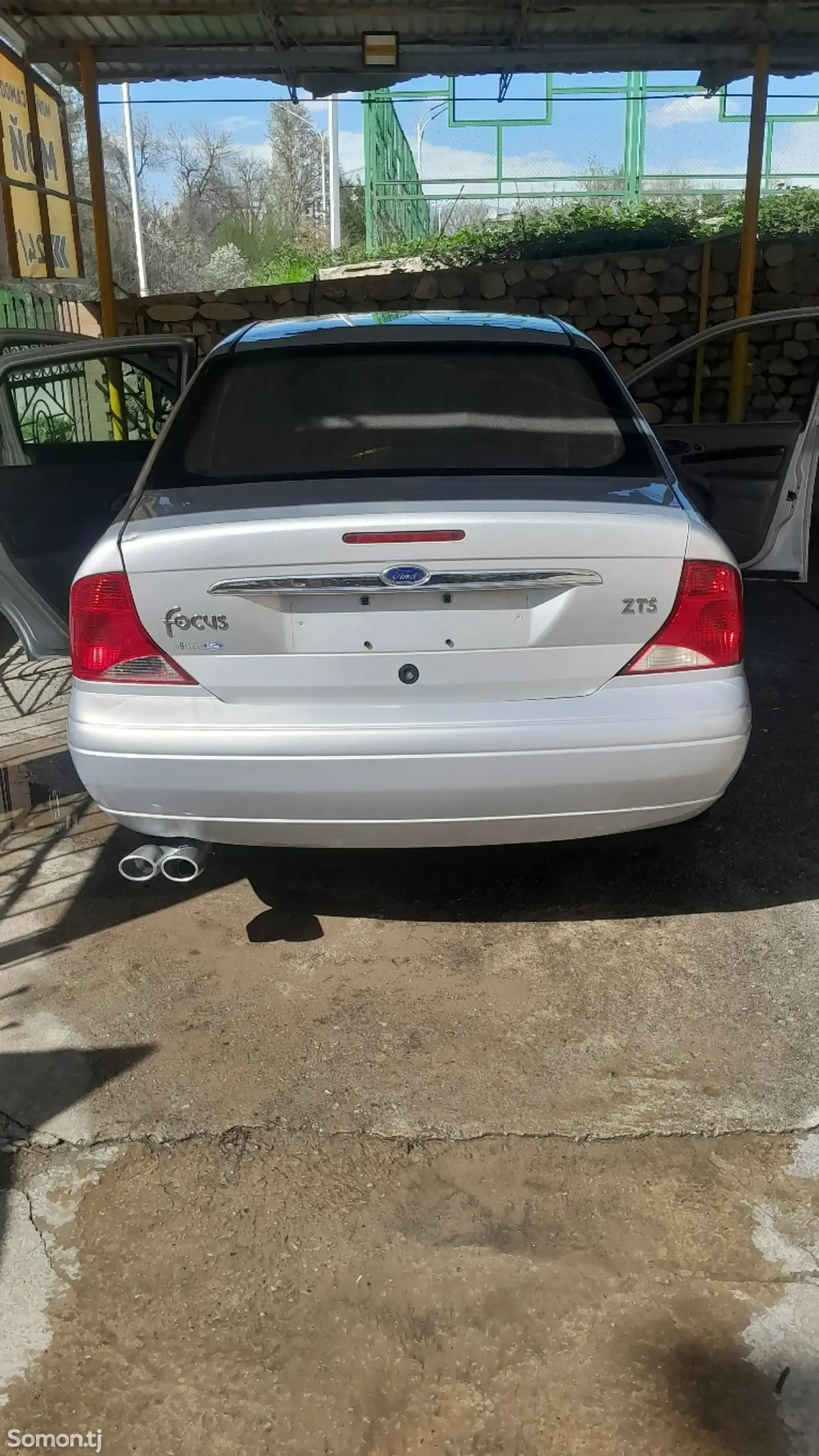 Ford Focus 2001 · 1.9 AT