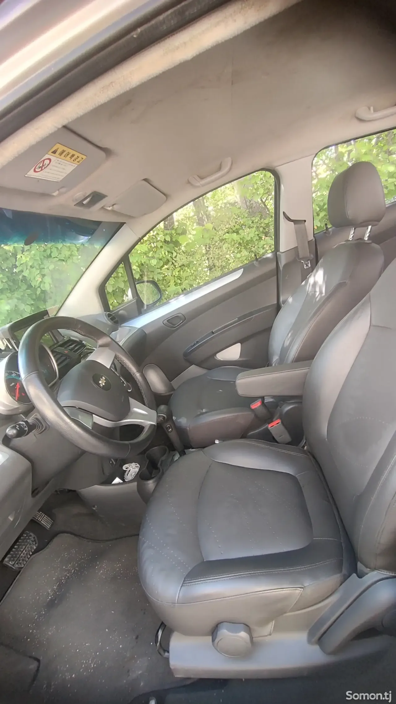 Chevrolet Spark 2014 · 1.0 AT
