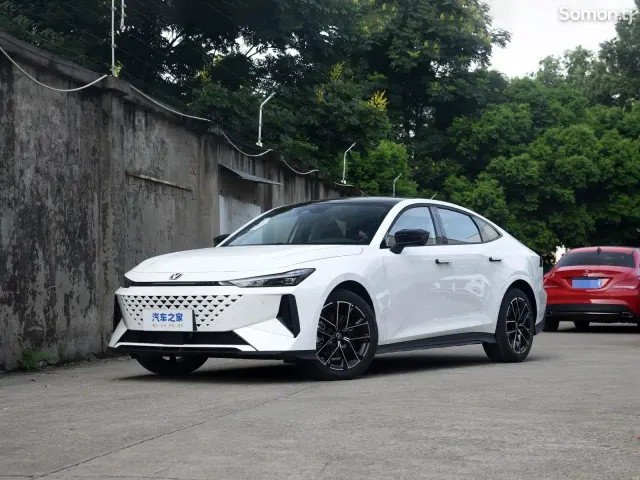 Changan UNI-V 2025 · 1.5 AT