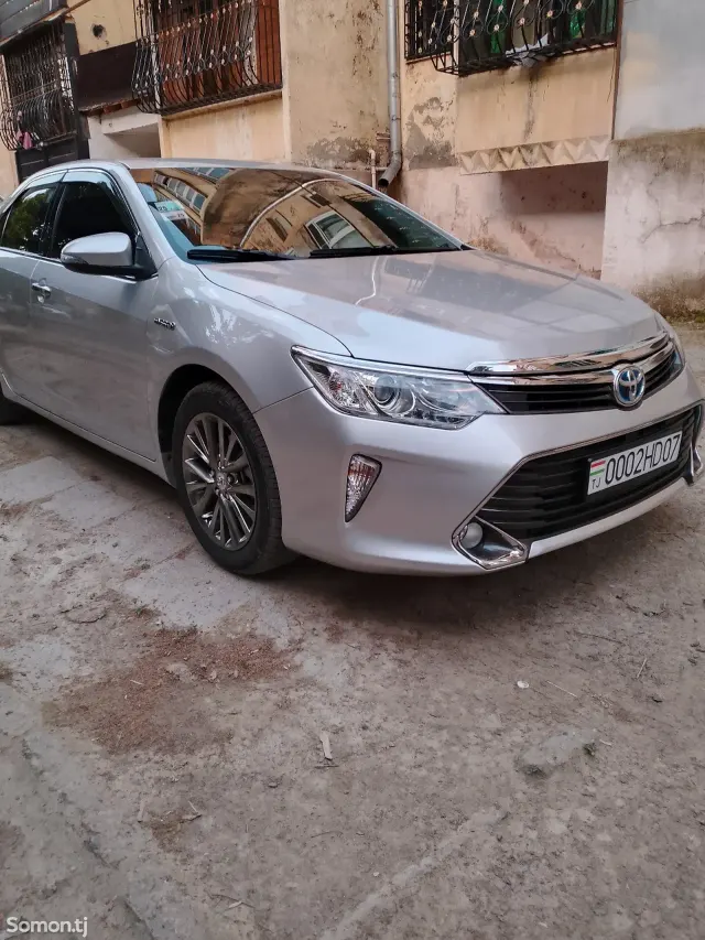 Toyota Camry 2016 · 2.5 AT