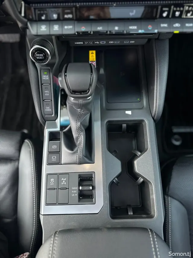 Toyota Land Cruiser Prado 2025 · 2.4 AT