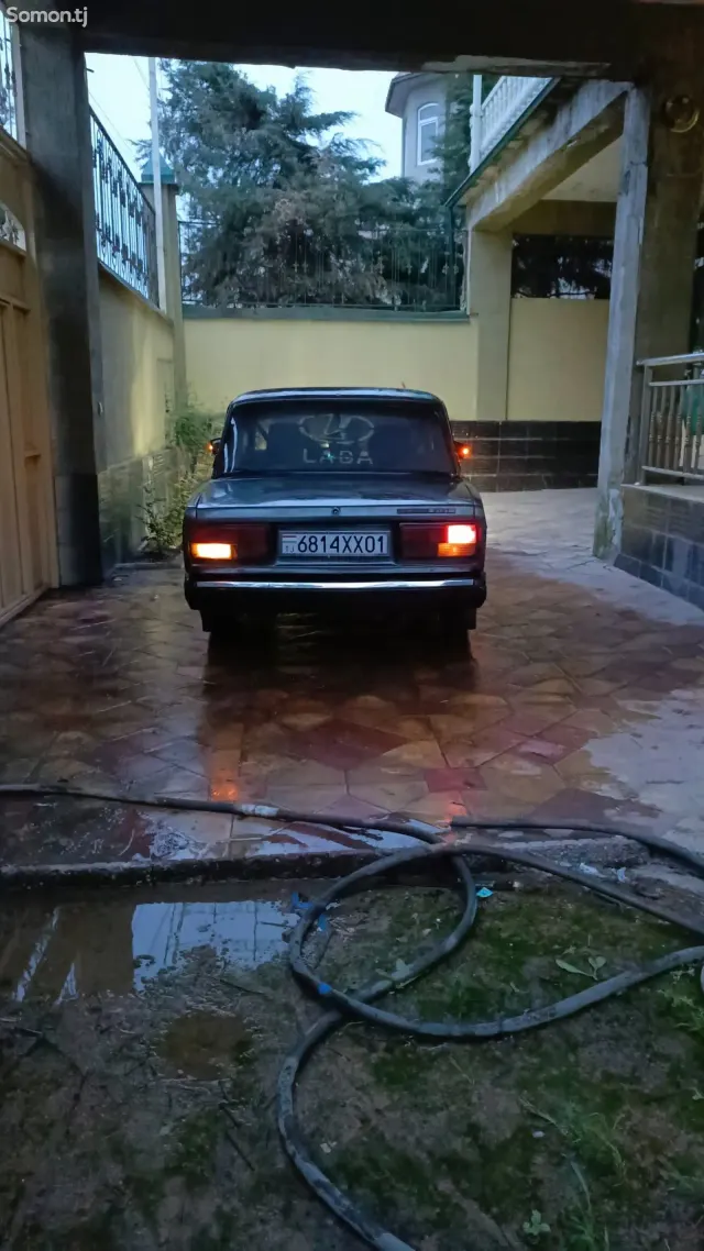 Lada (ВАЗ) 2107 1997 · 1.6 MT