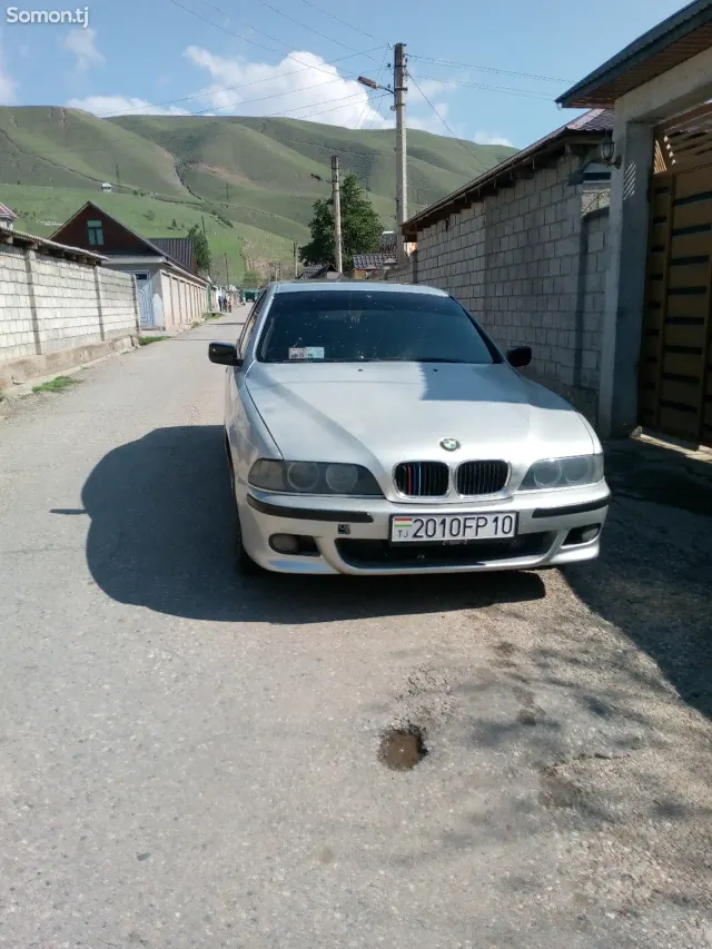 BMW 5 series 1999 · 2.8 AT