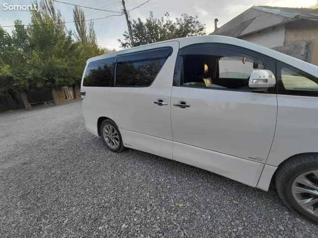 Toyota Vellfire 2014 · 2.4 AT