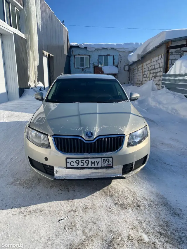 Skoda Octavia 2013 · 1.2 AT