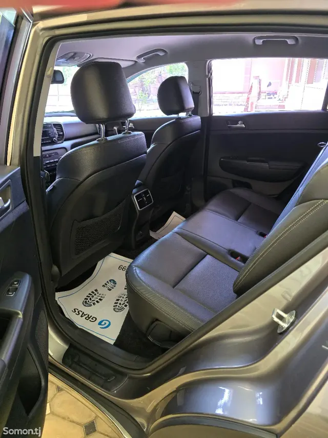 Kia Sportage 2015 · 1.7 AT