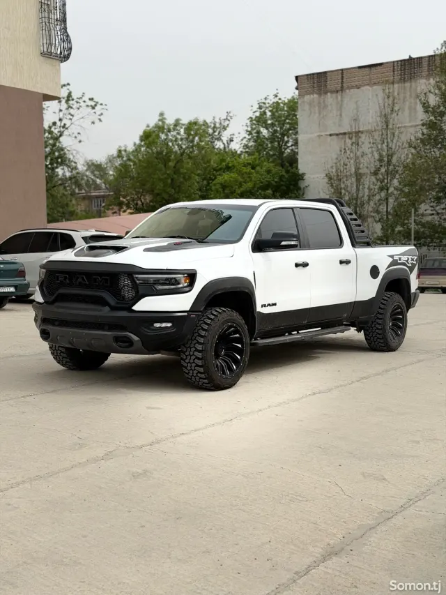 Dodge RAM 2023 · 3.6 AT