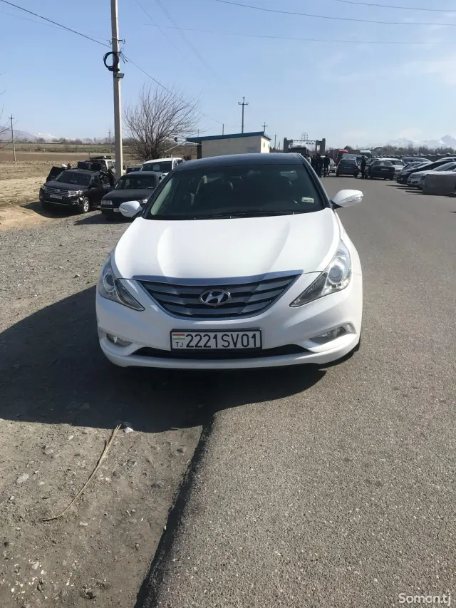 Hyundai Sonata 2010 · 2.0 AT