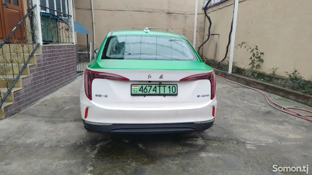 Hongqi E-QM5 2024 · AMT