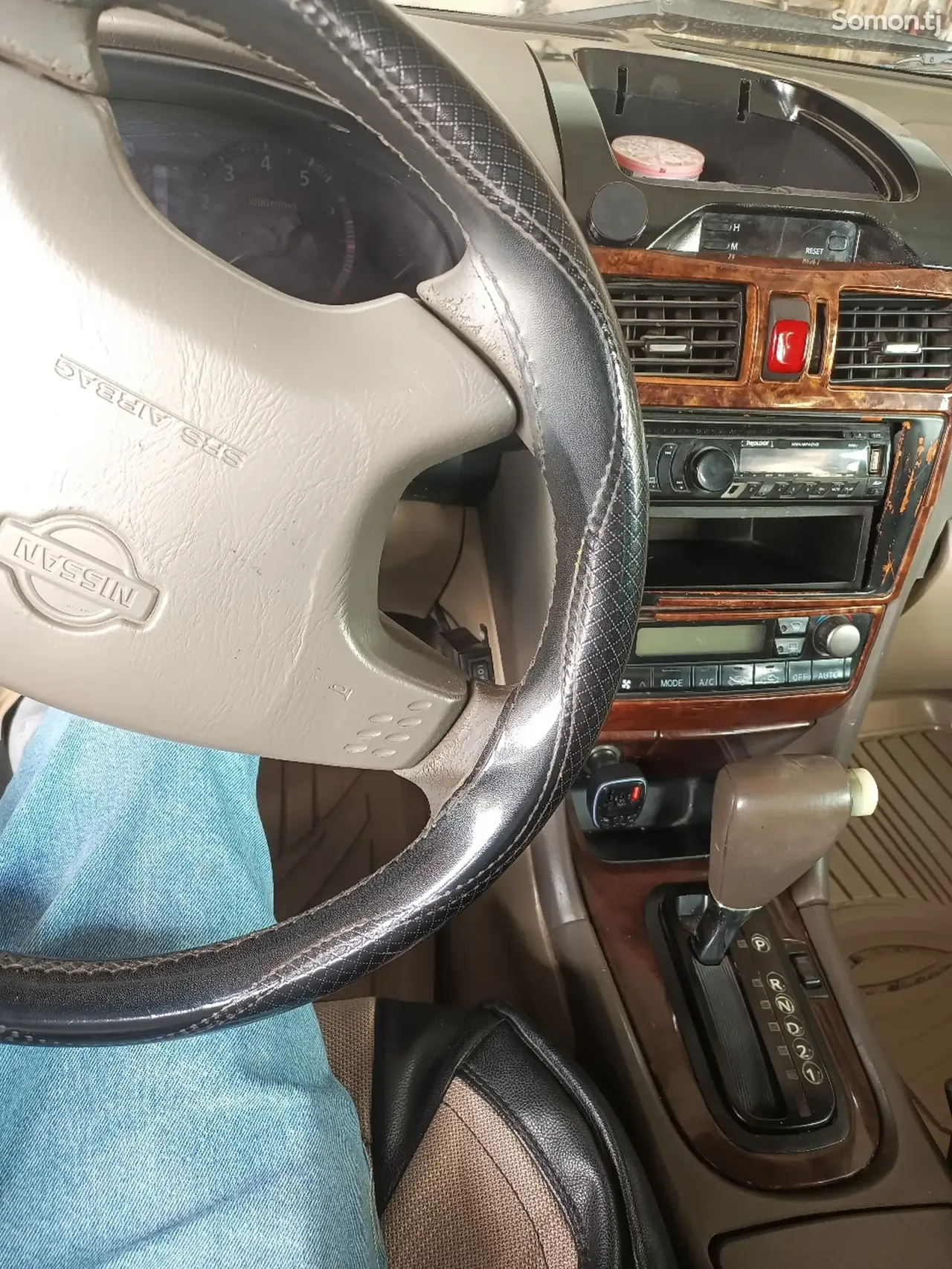 Nissan Cefiro 2001 · 2.0 AT