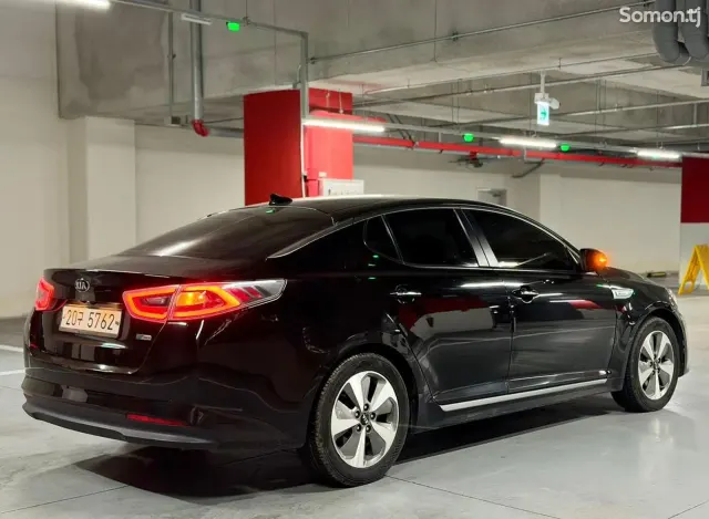 Kia K5 2014 · 2.0 AT