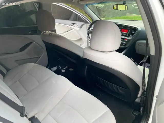 Kia Optima 2015 · 2.4 AT