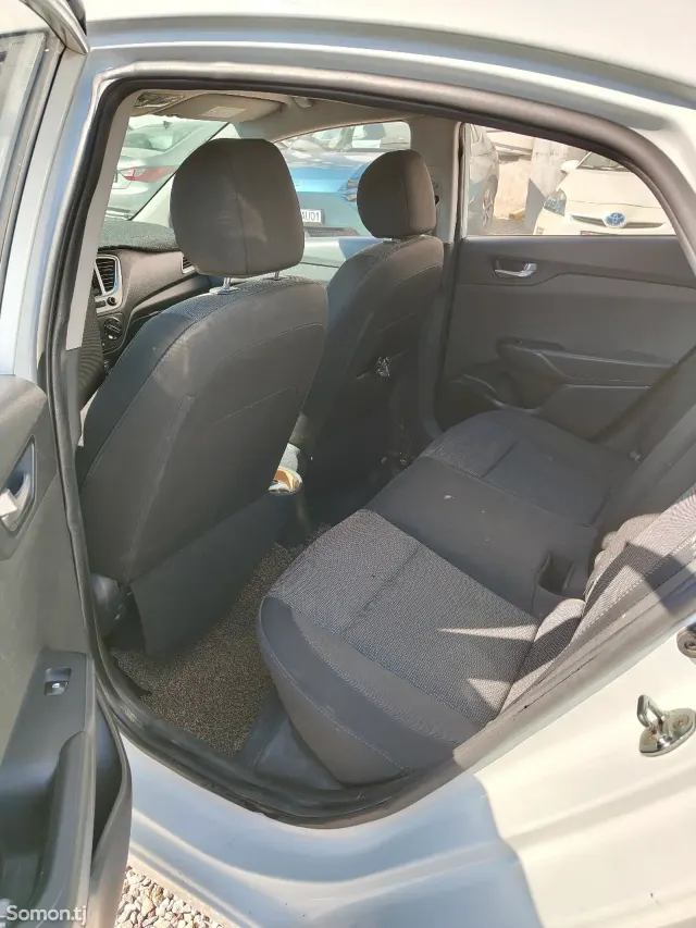 Hyundai Accent 2021 · 1.6 AT