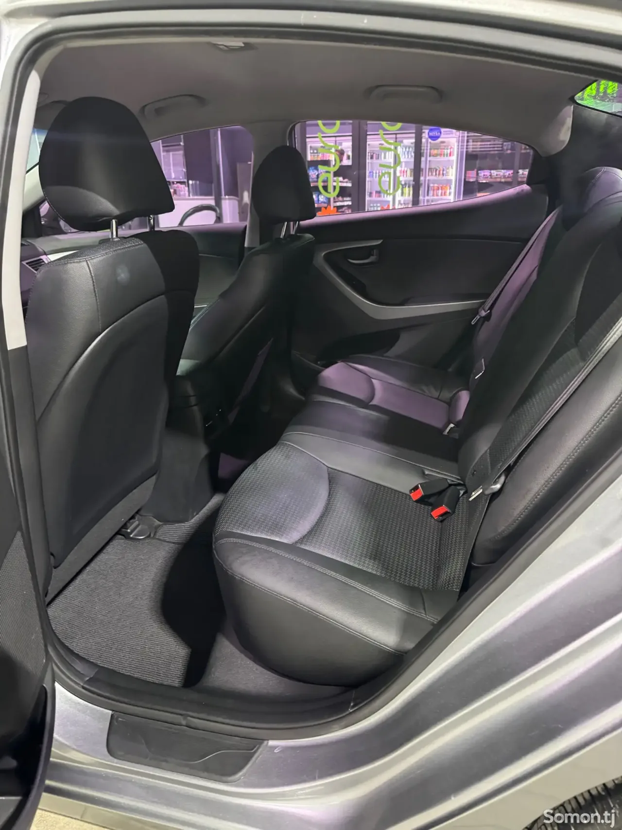 Hyundai Avante 2014 · 1.6 AT