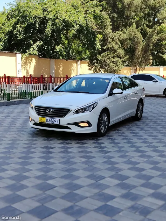 Hyundai Sonata 2015 · 2.0 AT