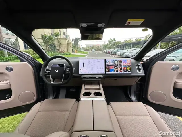 Li Auto (Lixiang) L9 2025 · AT