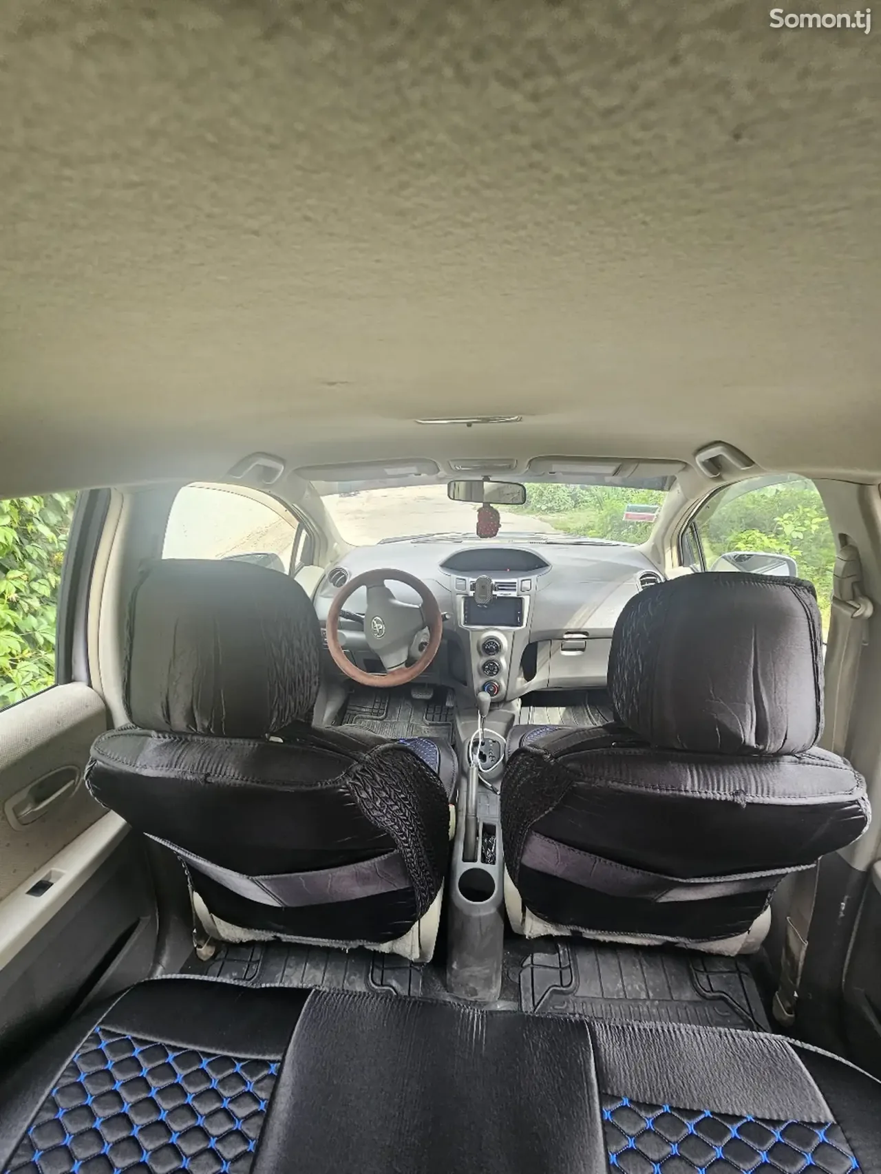 Toyota Vitz 2008 · 1.3 AT