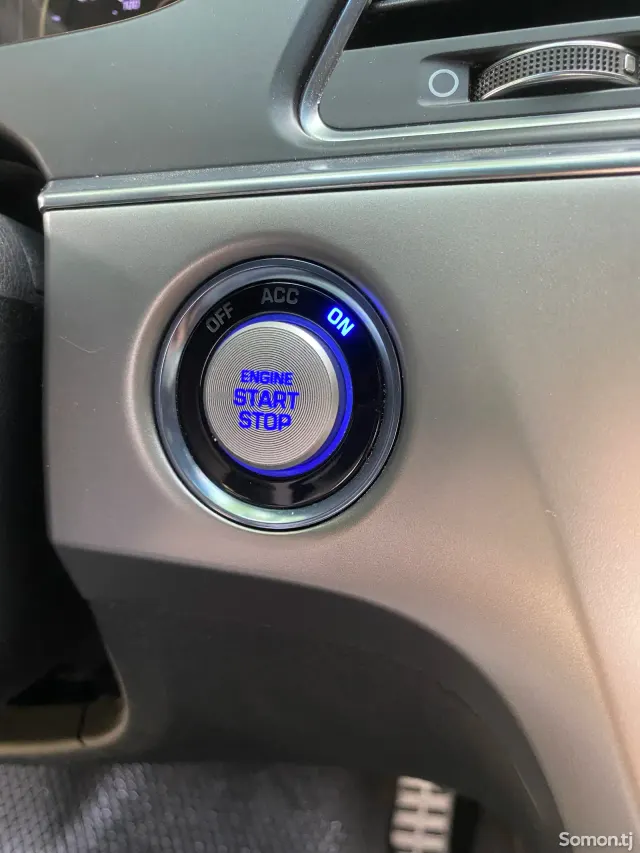 Hyundai Sonata 2015 · 2.0 AT