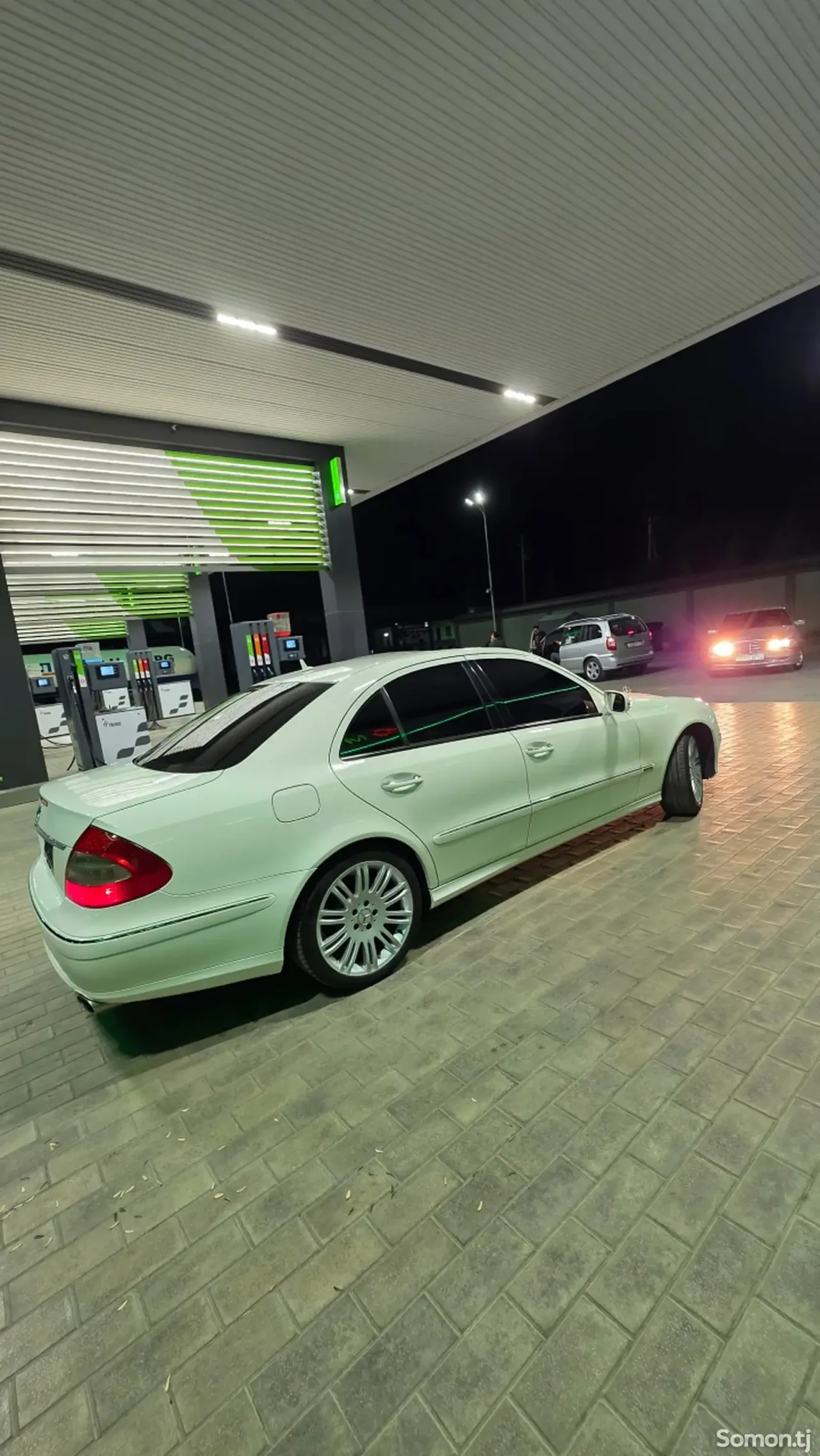 Mercedes-Benz E class 2007 · 3.5 AT