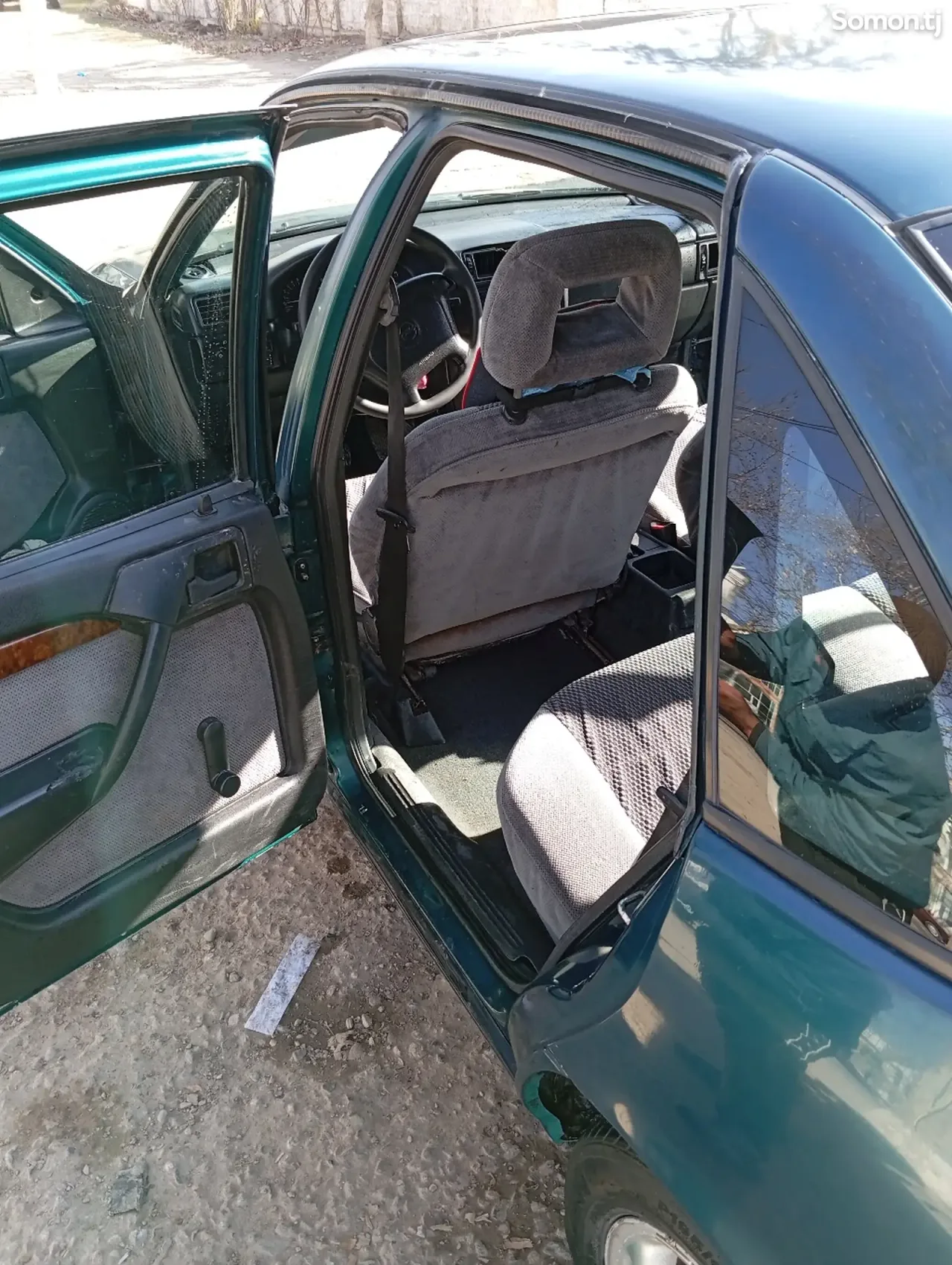 Opel Vectra A 1995 · 1.8 MT
