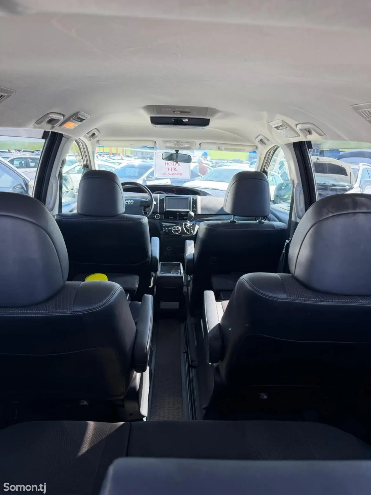 Toyota Estima 2014 · 2.4 AT