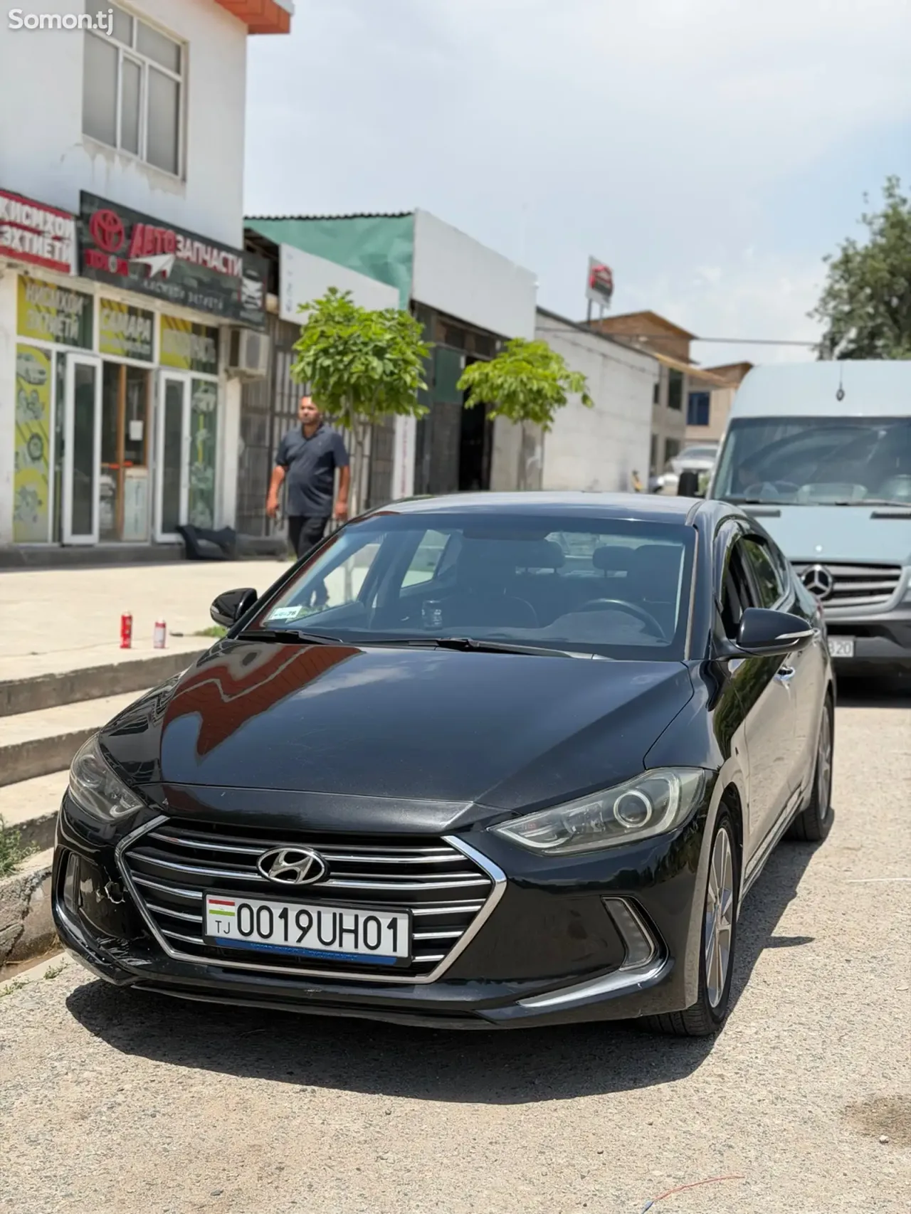 Hyundai Elantra 2017 · 2.0 AT