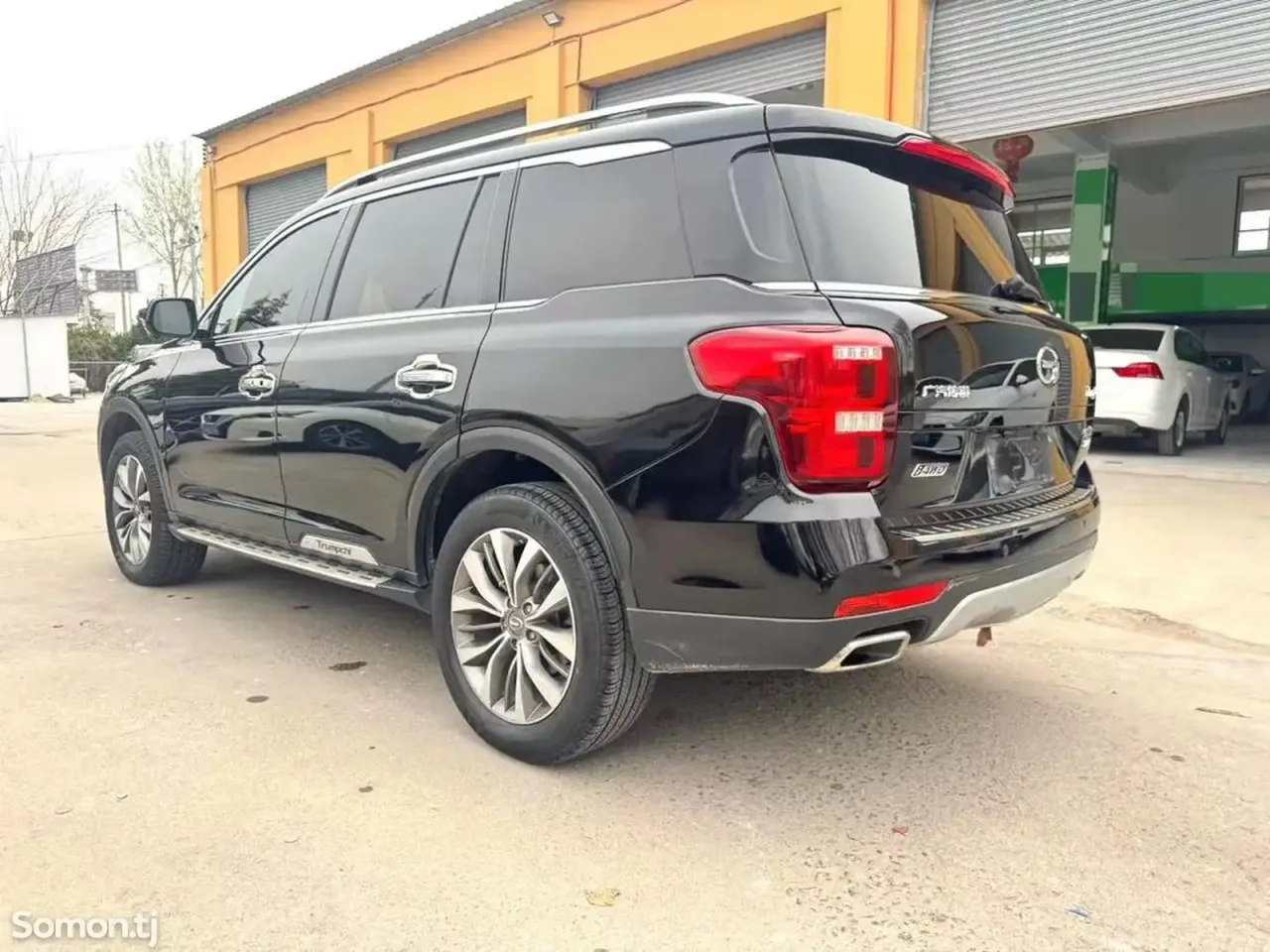 GAC Trumpchi GS8 2017 · 2.0 AT