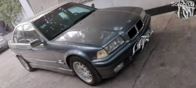 BMW 3 series 1992 · 2.4 AT