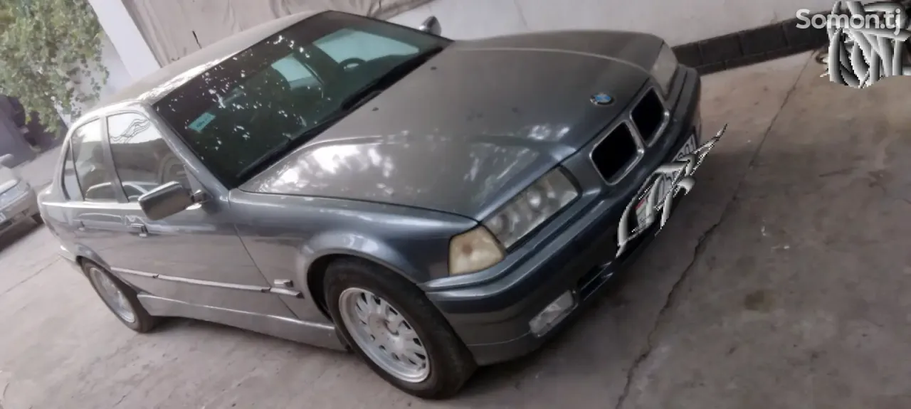 BMW 3 series 1992 · 2.4 AT