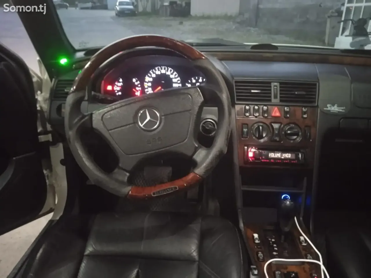 Mercedes-Benz C class 1999 · 1.8 AT