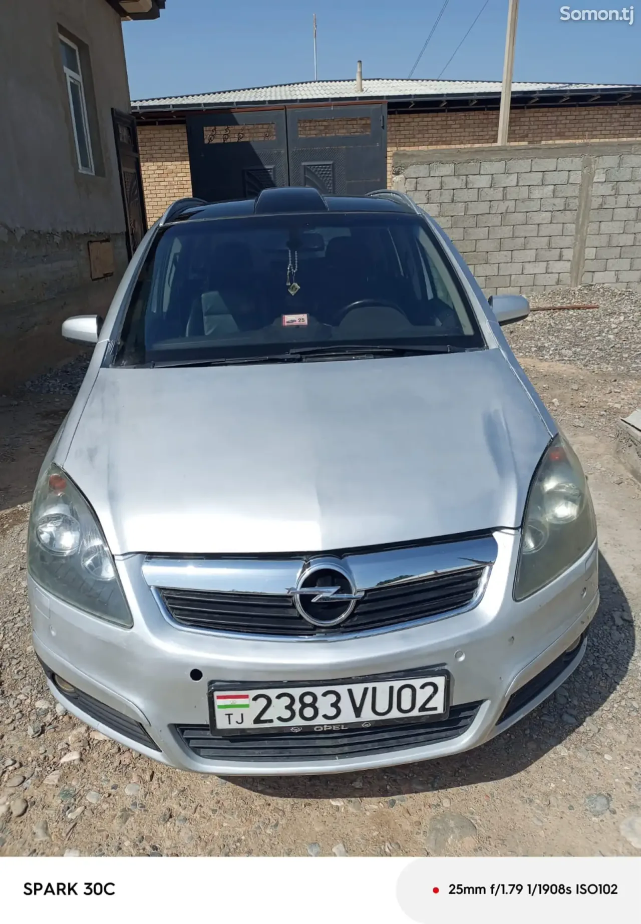 Opel Zafira 2007 · 1.9 MT