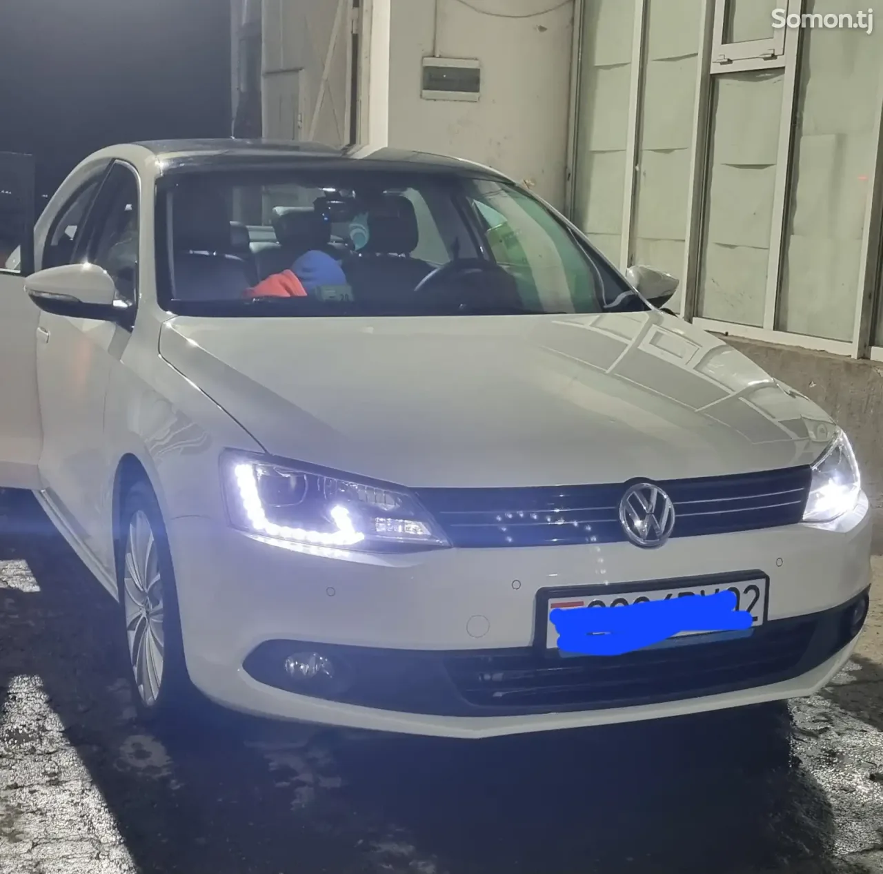 Volkswagen Jetta 2013 · 1.6 AT