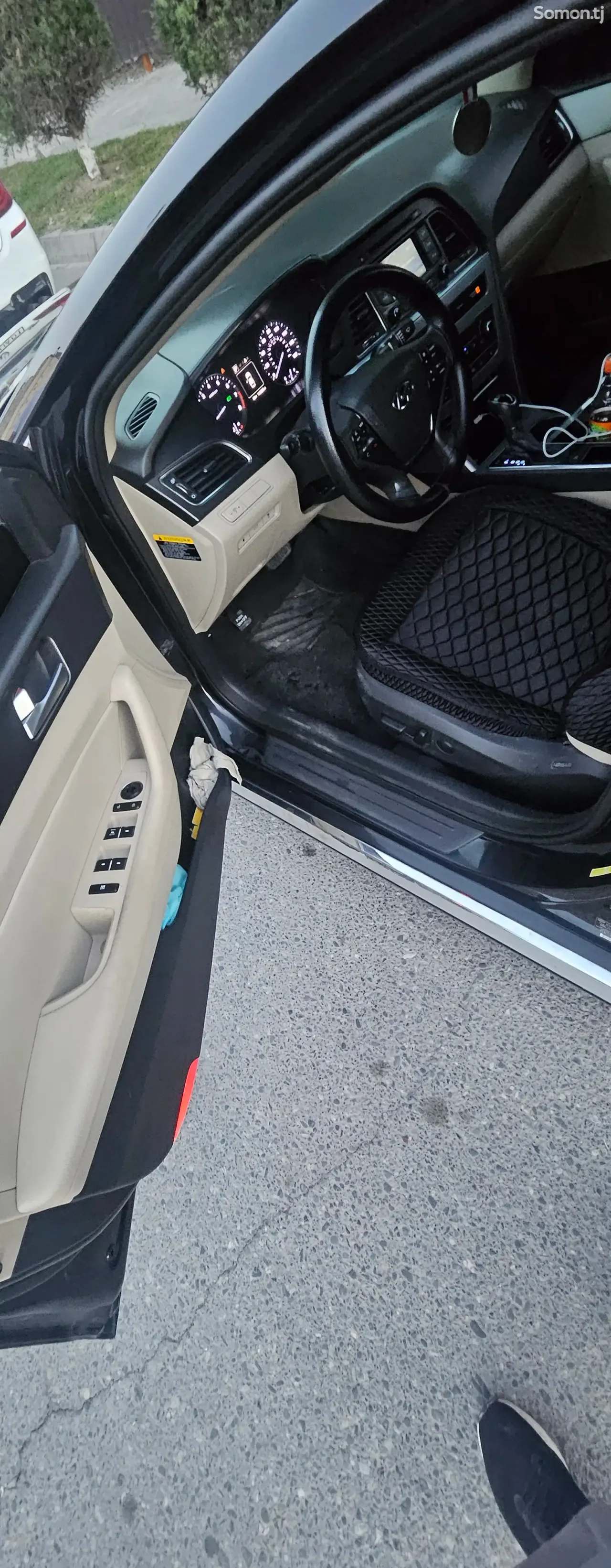 Hyundai Sonata 2015 · 2.4 AT