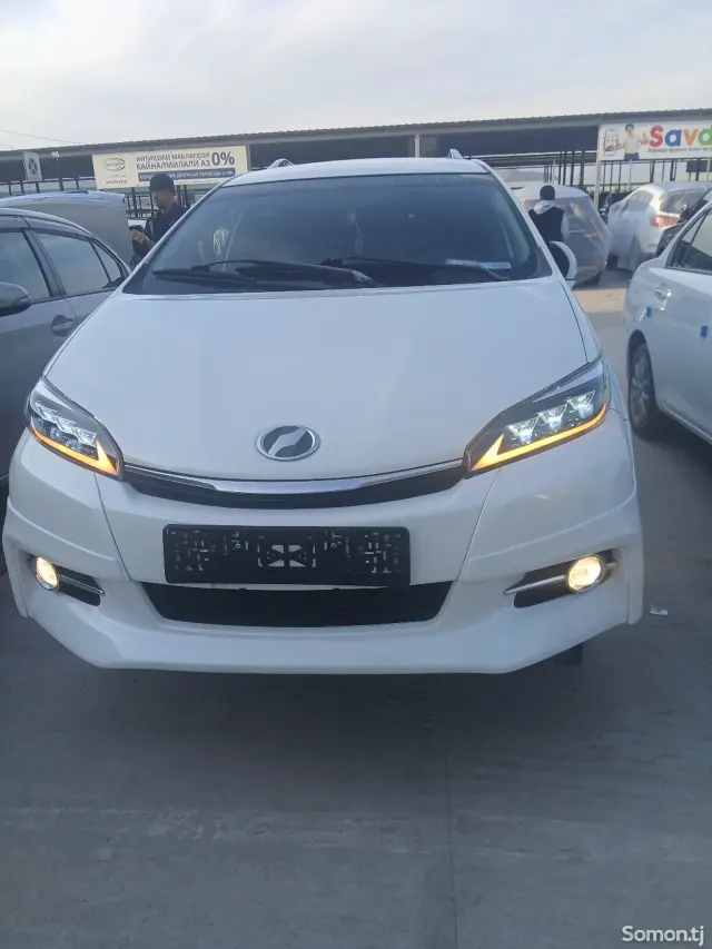 Toyota Wish 2014 · 2.0 AT