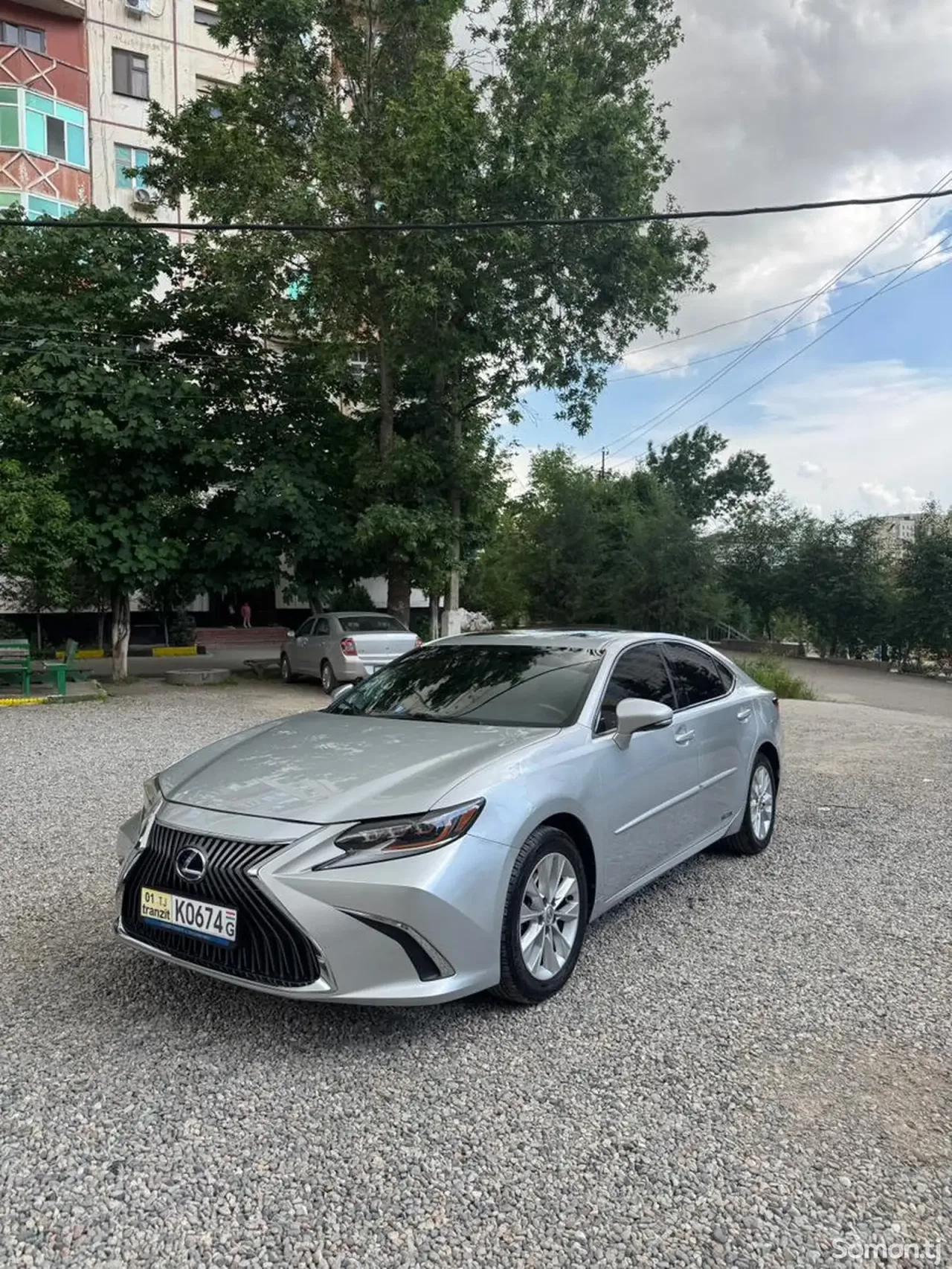 Lexus ES series 2014 · 2.5 AT