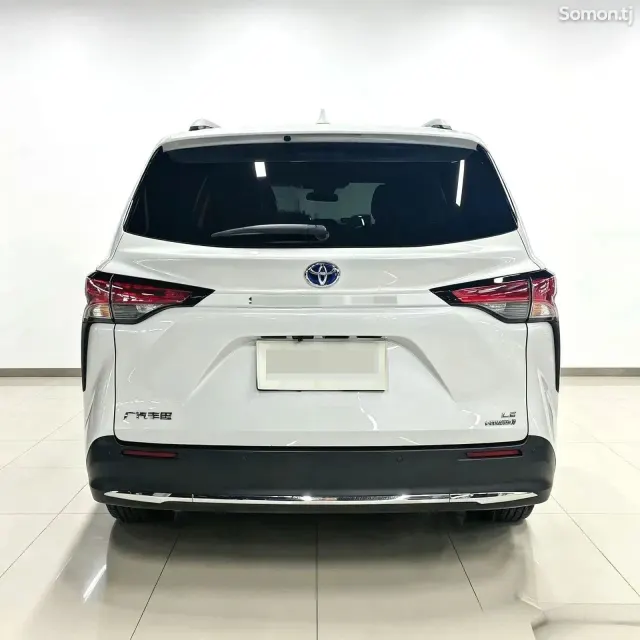 Toyota Sienna 2023 · 2.5 AT