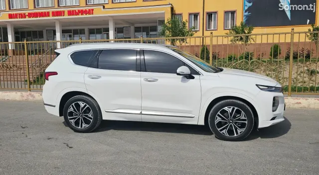Hyundai Santa Fe 2018 · 2.0 AT