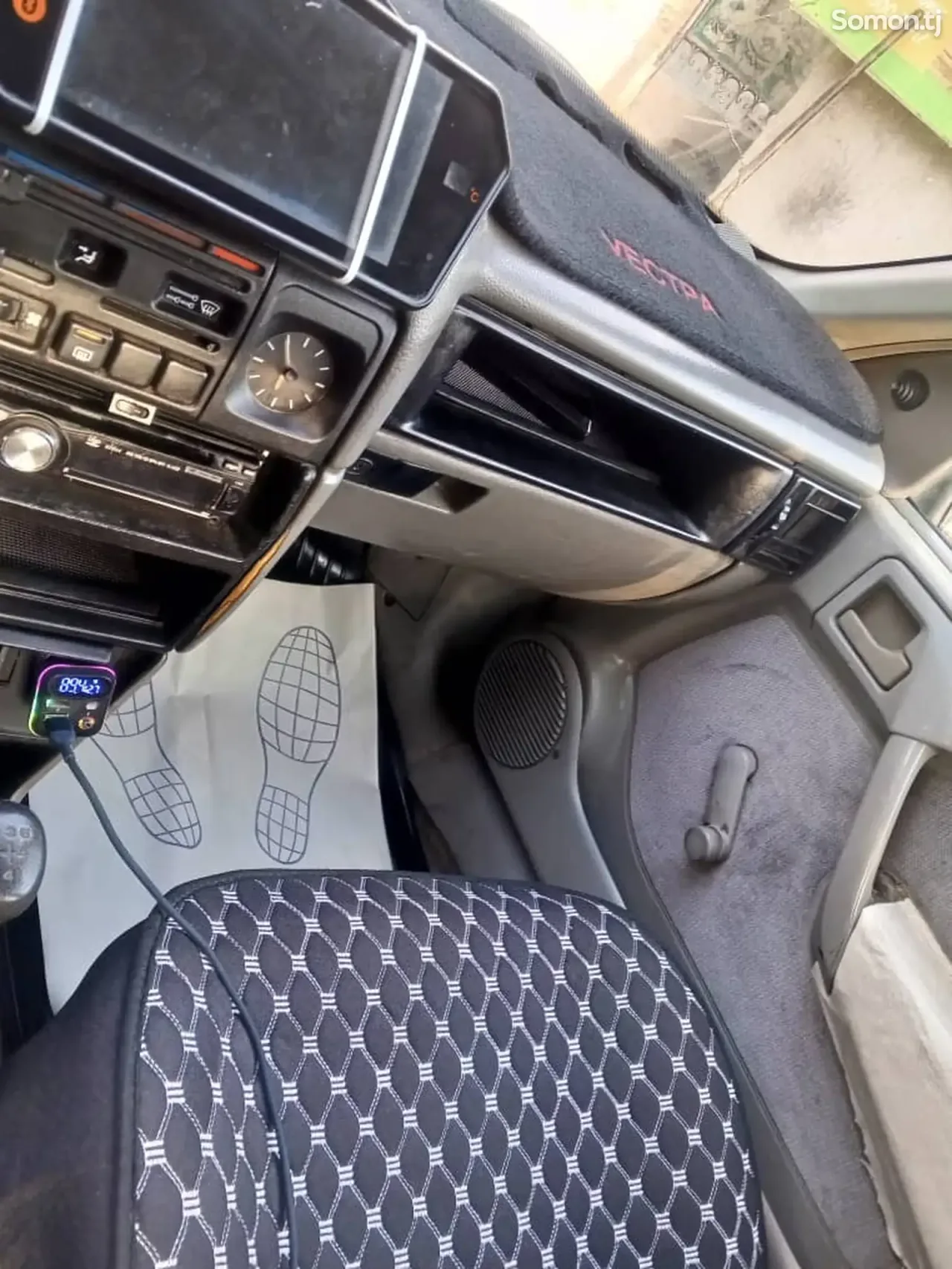 Opel Vectra A 1992 · 1.6 MT