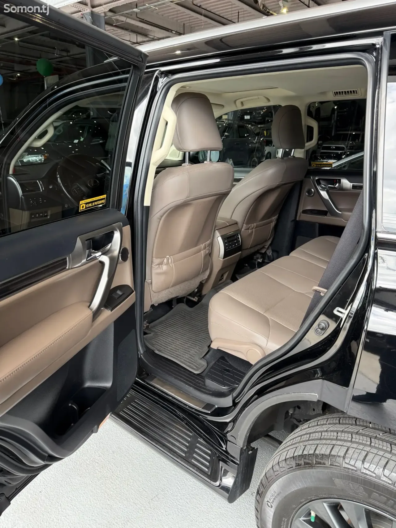 Lexus GX series 2023 · 4.6 AT