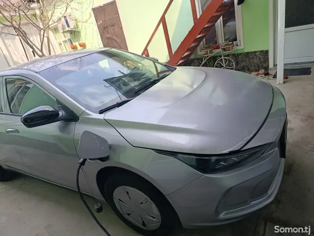 Geely Geometry E 2024 · AT