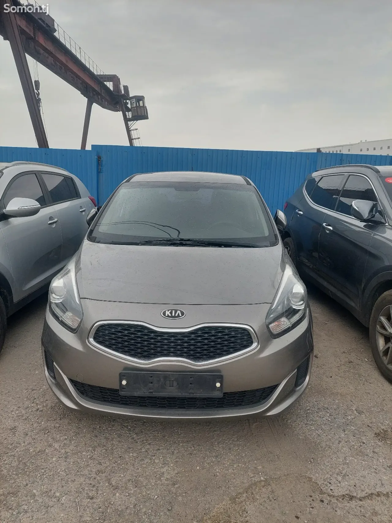 Kia Carens 2014 · 1.7 AT