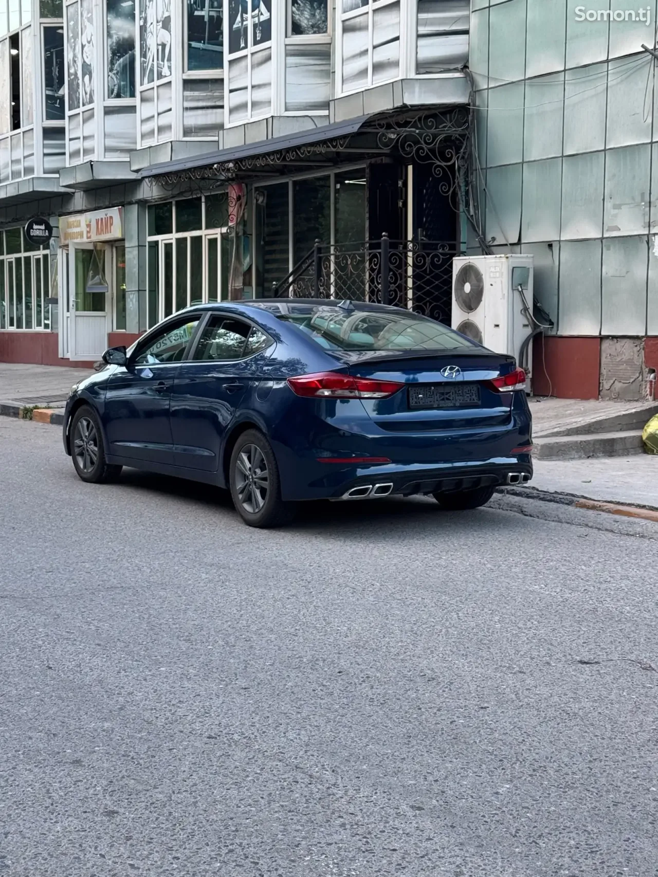 Hyundai Elantra 2017 · 2.0 AT
