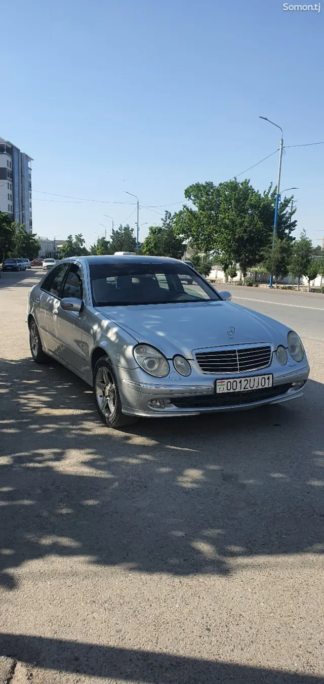 Mercedes-Benz E class 2004 · 2.4 AT