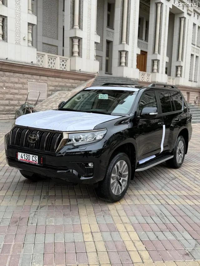 Toyota Land Cruiser Prado 2022 · 4.0 AT